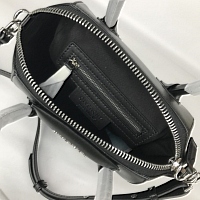 $168.90 USD Givenchy AAA Quality Handbags #389906