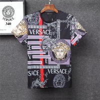 $25.00 USD Versace T-Shirts Short Sleeved For Men #801478