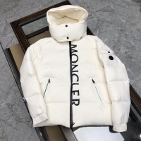 Moncler Down Feather Coat Long Sleeved For Men #824712