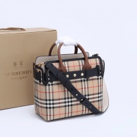 Burberry AAA Handbags For Women #826154