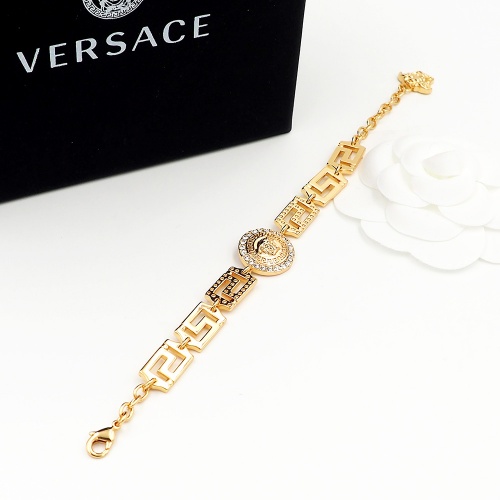 Replica Versace Bracelet For Women #855507 $35.00 USD for Wholesale