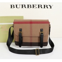 Burberry AAA Messenger Bags For Women #855554