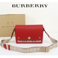 Burberry AAA Messenger Bags For Women #855560