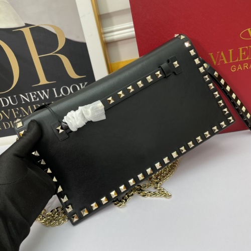 Replica Valentino AAA Quality Messenger Bags For Women #885601 $92.00 USD for Wholesale