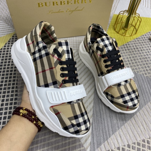 Replica Burberry Casual Shoes For Men #906271 $90.00 USD for Wholesale