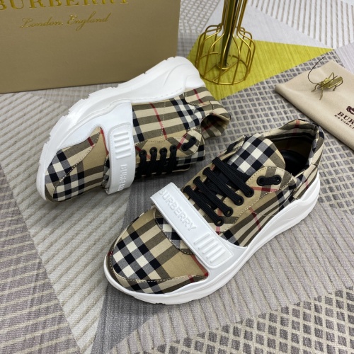 Replica Burberry Casual Shoes For Men #906271 $90.00 USD for Wholesale
