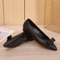 $85.00 USD Salvatore Ferragamo Flat Shoes For Women #916187