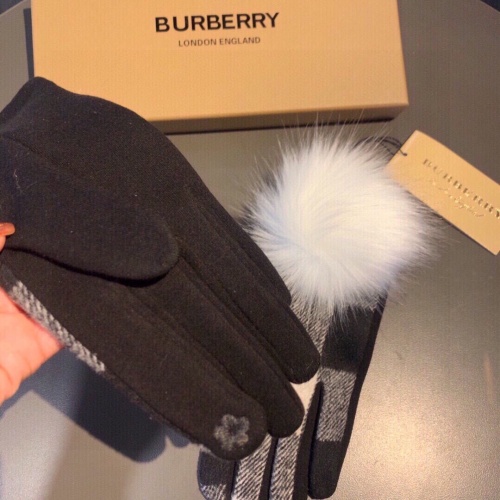 Replica Burberry Gloves For Women #932566 $45.00 USD for Wholesale