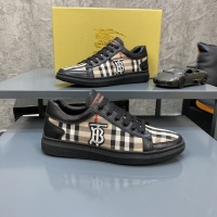 Burberry Casual Shoes For Men #939547