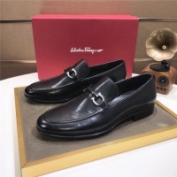 Salvatore Ferragamo Leather Shoes For Men #940100