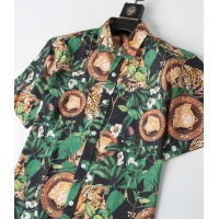 $32.00 USD Versace Shirts Short Sleeved For Men #947931