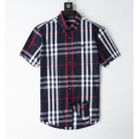 $32.00 USD Burberry Shirts Short Sleeved For Men #947945