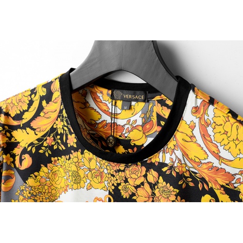 Replica Versace T-Shirts Short Sleeved For Men #949617 $26.00 USD for Wholesale