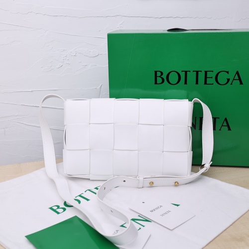 Replica Bottega Veneta BV AAA Quality Messenger Bags For Women #951032 $88.00 USD for Wholesale