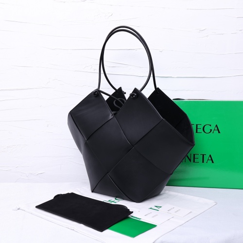 Replica Bottega Veneta BV AAA Quality Handbags For Women #951044 $96.00 USD for Wholesale
