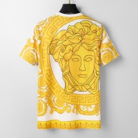 $26.00 USD Versace T-Shirts Short Sleeved For Men #949608