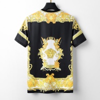 $26.00 USD Versace T-Shirts Short Sleeved For Men #949609