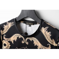 $26.00 USD Versace T-Shirts Short Sleeved For Men #949618