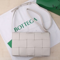 $88.00 USD Bottega Veneta BV AAA Quality Messenger Bags For Women #951030
