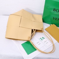 $96.00 USD Bottega Veneta BV AAA Quality Handbags For Women #951041
