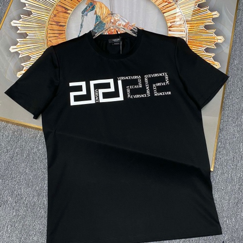 Replica Versace T-Shirts Short Sleeved For Unisex #963839, $60.00 USD, [ITEM#963839], Replica Versace T-Shirts outlet from China