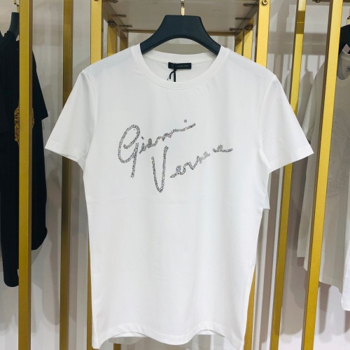 Replica Versace T-Shirts Short Sleeved For Unisex #963892 $60.00 USD for Wholesale