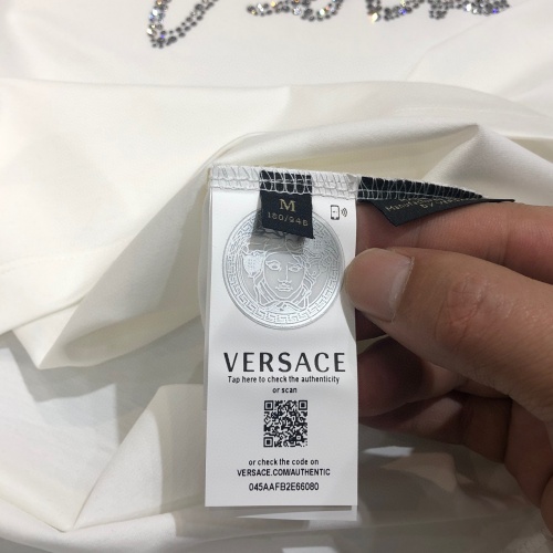 Replica Versace T-Shirts Short Sleeved For Unisex #963892 $60.00 USD for Wholesale