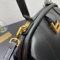 $112.00 USD Balenciaga AAA Quality Handbags For Women #971655