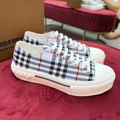 Replica Burberry Casual Shoes For Men #973647 $76.00 USD for Wholesale