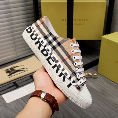 Replica Burberry Casual Shoes For Men #976464 $76.00 USD for Wholesale