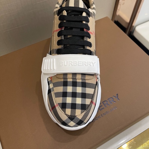 Replica Burberry Casual Shoes For Men #982246 $72.00 USD for Wholesale