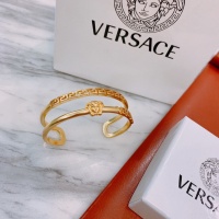 $38.00 USD Versace Bracelet #975429