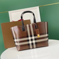 Burberry AAA Quality Handbags For Women #983311