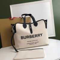 Burberry AAA Quality Handbags For Women #983318