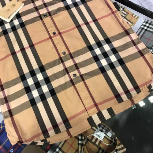 Replica Burberry Shirts Short Sleeved For Men #991975 $64.00 USD for Wholesale