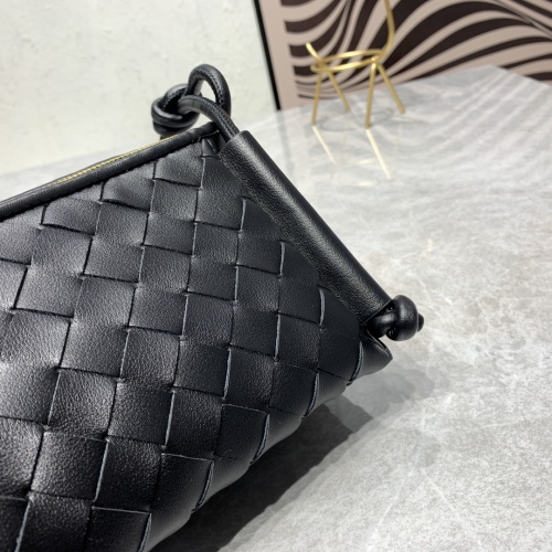Replica Bottega Veneta BV AAA Quality Messenger Bags For Women #994928 $98.00 USD for Wholesale