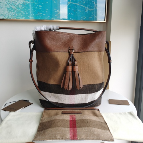Replica Burberry AAA Quality Messenger Bags For Women #994981, $205.00 USD, [ITEM#994981], Replica Burberry AAA Messenger Bags outlet from China