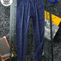 $42.00 USD Versace Pants For Men #989322