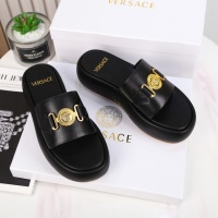 Versace Slippers For Women #989596