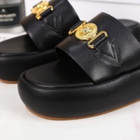 $82.00 USD Versace Slippers For Women #989596