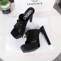 $88.00 USD Versace Slippers For Women #989613