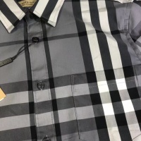 $64.00 USD Burberry Shirts Short Sleeved For Men #991978