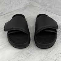$76.00 USD Adidas Yeezy Slippers For Men #993119