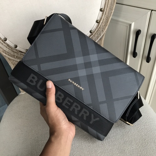 Replica Burberry AAA Man Messenger Bags #1001998 $105.00 USD for Wholesale