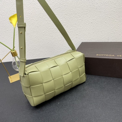 Replica Bottega Veneta BV AAA Quality Messenger Bags #1005456 $98.00 USD for Wholesale