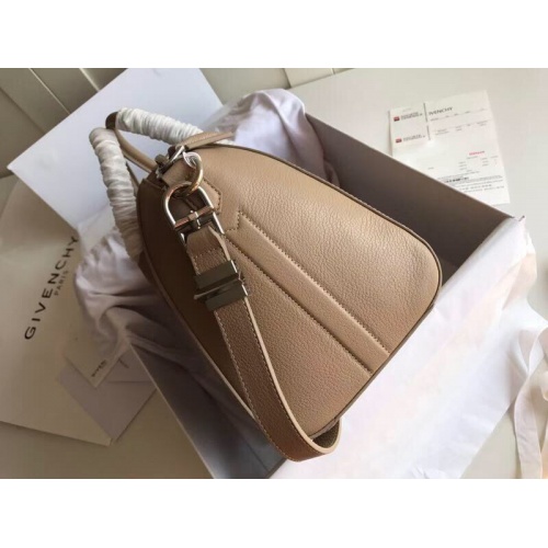 Replica Givenchy AAA Quality Handbags For Women #997649 $172.00 USD for Wholesale