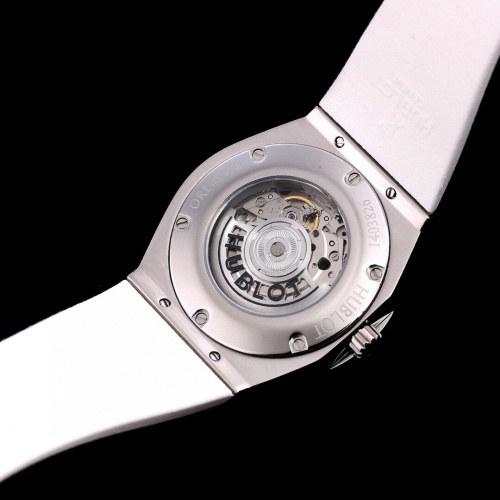 Replica HUBLOT Quality Watches For Men #998791 $297.52 USD for Wholesale