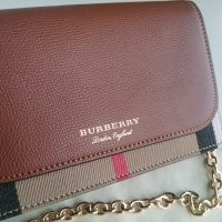 $150.00 USD Burberry AAA Quality Messenger Bags For Women #999366