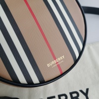 $150.00 USD Burberry AAA Quality Messenger Bags For Women #999367