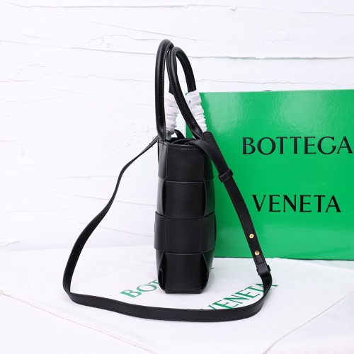 Replica Bottega Veneta BV AAA Quality Messenger Bags For Women #1012305 $98.00 USD for Wholesale
